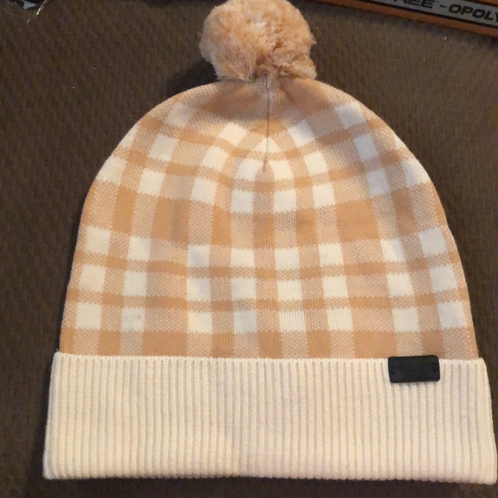 Coach Caramel With Pom Hat. NWT